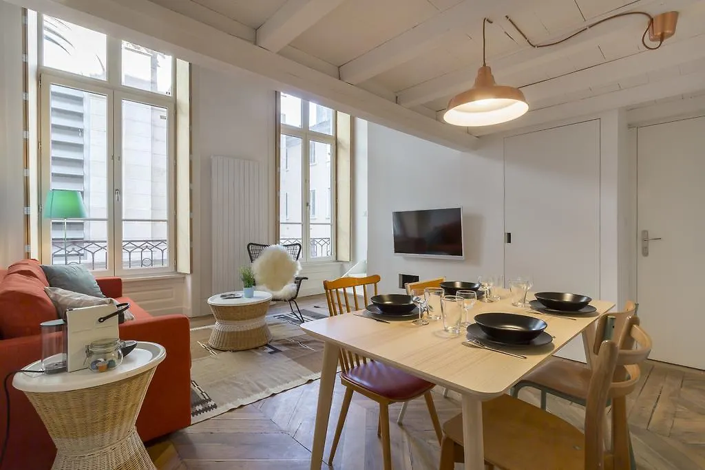 Like Home - Opera Lyon Apartment